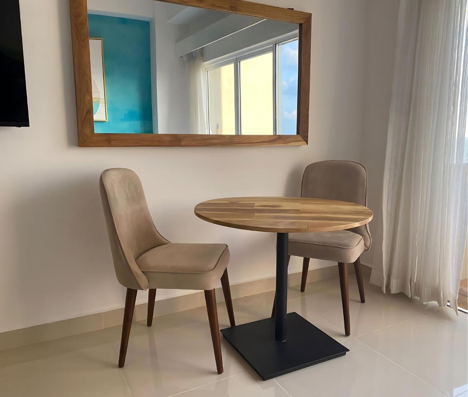Negombo Ocean Breeze - Bliss On The Beach Luxury Apartments By Serendib Vacation Ngoại thất bức ảnh