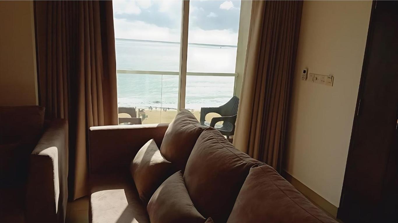 Negombo Ocean Breeze - Bliss On The Beach Luxury Apartments By Serendib Vacation Ngoại thất bức ảnh