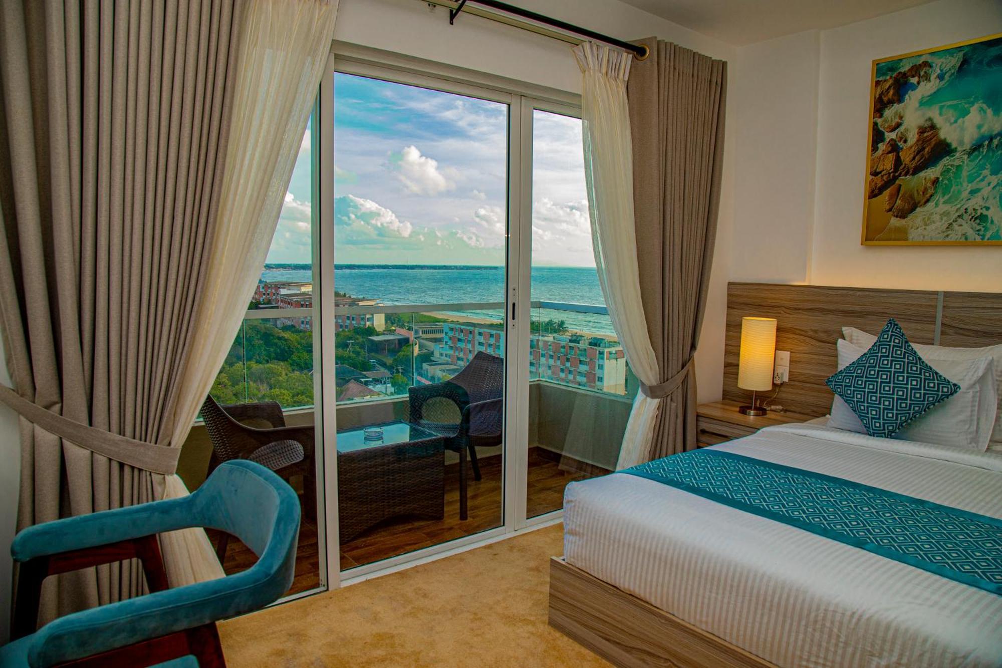 Negombo Ocean Breeze - Bliss On The Beach Luxury Apartments By Serendib Vacation Ngoại thất bức ảnh